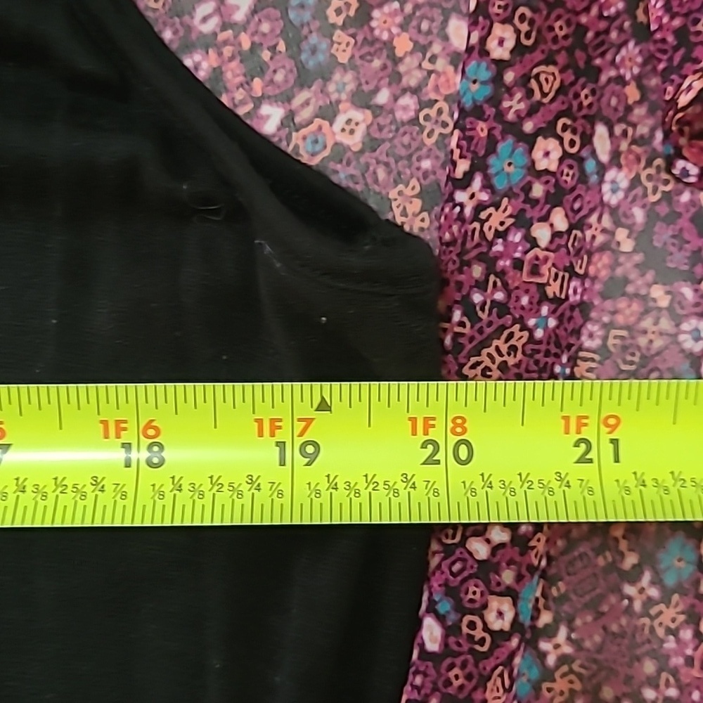 ๐ฅ3for$12๐ฅ Rafaella women's V-neck top size XL - Picture 6 of 9